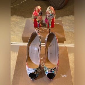 I got some health issues and I am selling my beautiful shoes for very low price
